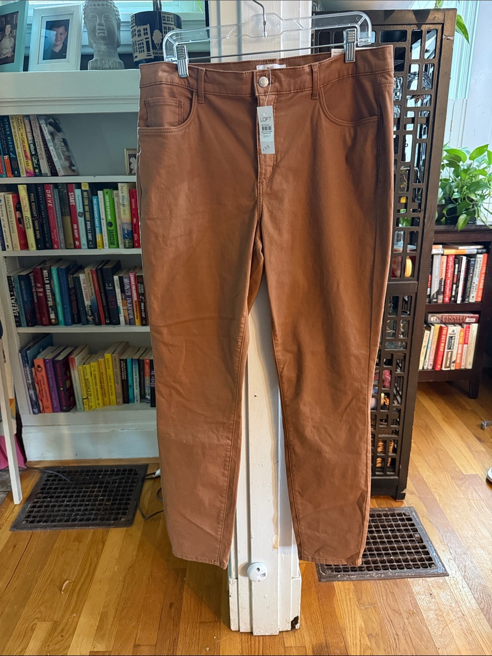 LOFT Straight-Leg Jeans in Rust